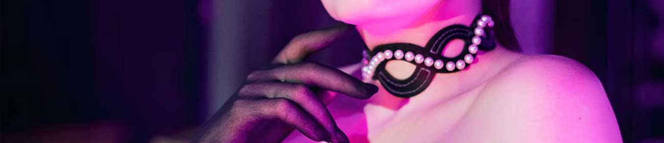 Beispielbild von Pearl Choker und Stocking Gloves an Model